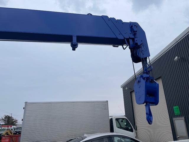 ヒノレンジャー ２．１ｔ積ロング　タダノ４段Ｒ／Ｃ　セルフ　６ＭＴ　フル装備（46枚目）