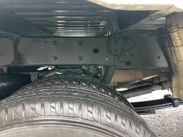 バネットトラック スーパーロー DX 1t積 平ボデー 4WD AT フル装備(13枚目)