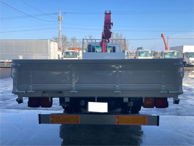 コンドル ３ｔ積ロング　ユニック４段Ｒ／Ｃ　６ＭＴ　フル装備　全塗装済（6枚目）