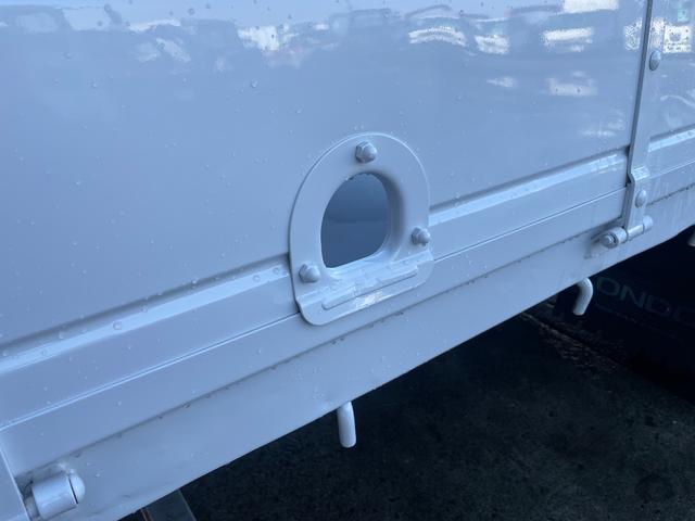 コンドル ３ｔ積ロング　ユニック４段Ｒ／Ｃ　６ＭＴ　フル装備　全塗装済（10枚目）