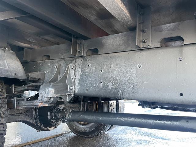 コンドル ３ｔ積ロング　ユニック４段Ｒ／Ｃ　６ＭＴ　フル装備　全塗装済（14枚目）