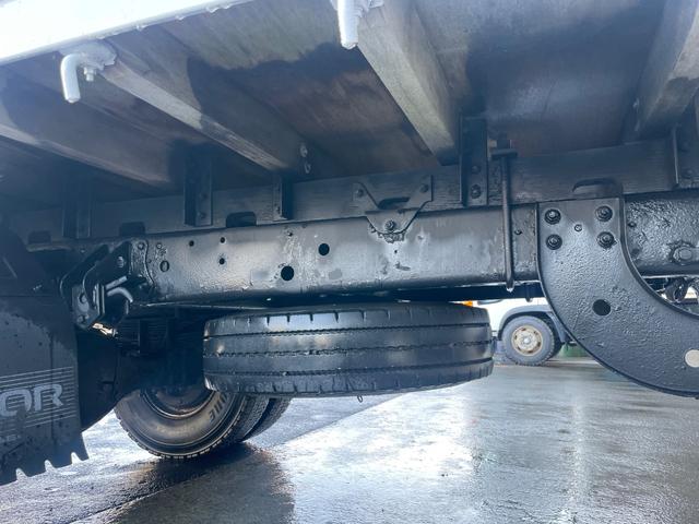 コンドル ３ｔ積ロング　ユニック４段Ｒ／Ｃ　６ＭＴ　フル装備　全塗装済（18枚目）