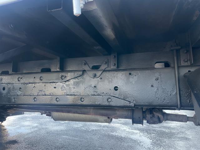 コンドル ３ｔ積ロング　ユニック４段Ｒ／Ｃ　６ＭＴ　フル装備　全塗装済（19枚目）