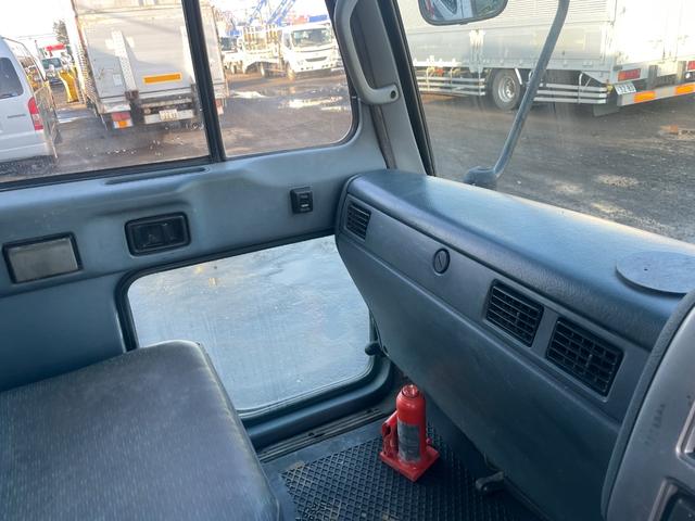 コンドル ３ｔ積ロング　ユニック４段Ｒ／Ｃ　６ＭＴ　フル装備　全塗装済（49枚目）