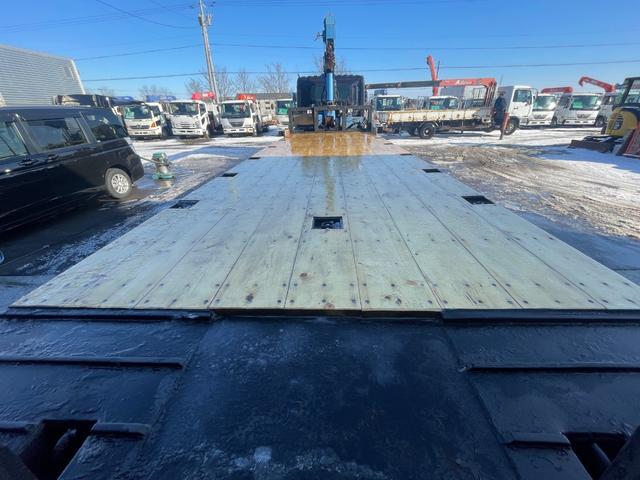 スーパーグレート ９．３ｔ積　四軸低床　セーフティローダー　タダノ４段Ｒ／Ｃ（9枚目）