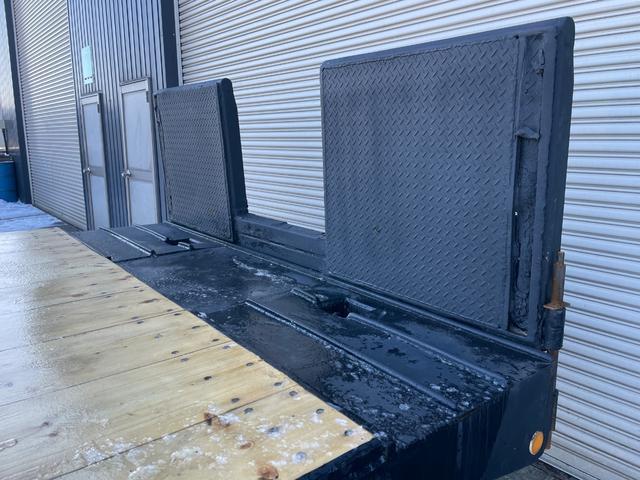 スーパーグレート ９．３ｔ積　四軸低床　セーフティローダー　タダノ４段Ｒ／Ｃ（11枚目）