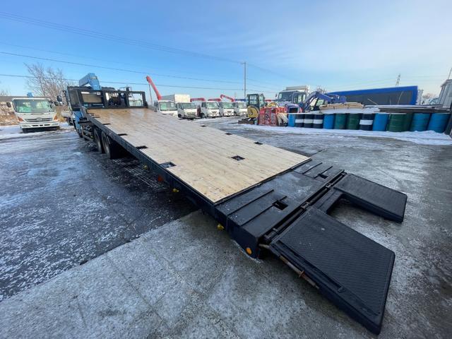 スーパーグレート ９．３ｔ積　四軸低床　セーフティローダー　タダノ４段Ｒ／Ｃ（18枚目）