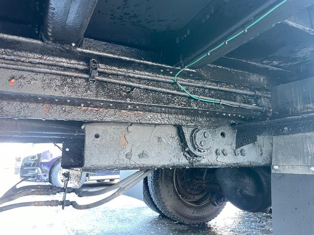 スーパーグレート ９．３ｔ積　四軸低床　セーフティローダー　タダノ４段Ｒ／Ｃ（28枚目）