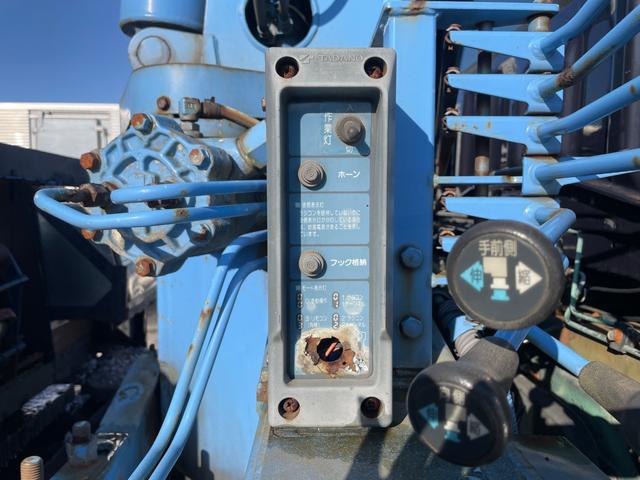 スーパーグレート ９．３ｔ積　四軸低床　セーフティローダー　タダノ４段Ｒ／Ｃ（51枚目）