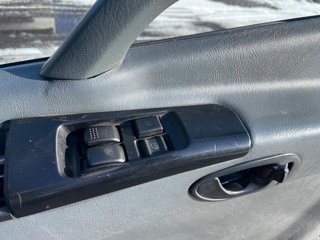 スーパーグレート ９．３ｔ積　四軸低床　セーフティローダー　タダノ４段Ｒ／Ｃ（60枚目）