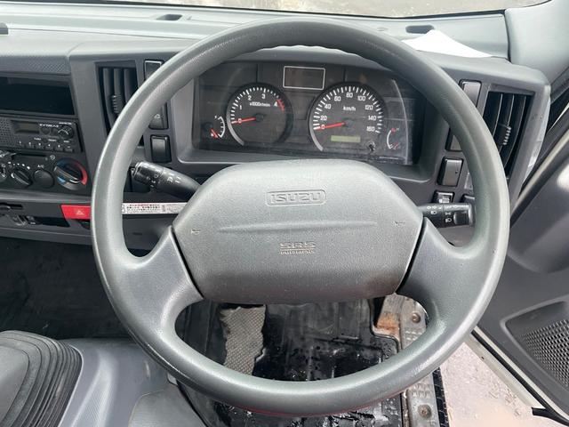 エルフトラック ２ｔ積　拡幅ワイドロング　平ボデー　４ＷＤ　５ＭＴ　フル装備（24枚目）