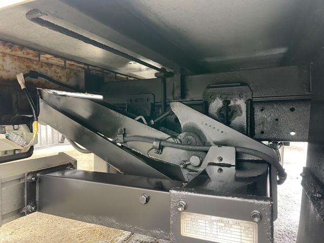 ダイナトラック ２ｔ積ワイドロング箱　４ＷＤ　５ＭＴ　フル装備　マルチゲート（19枚目）