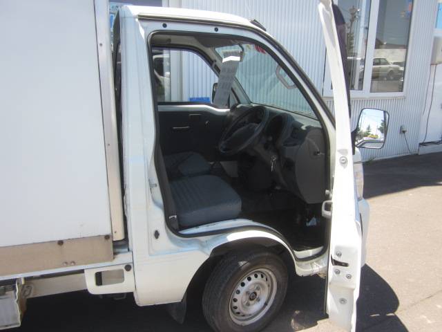 スペシャル保冷車 4WD(6枚目)