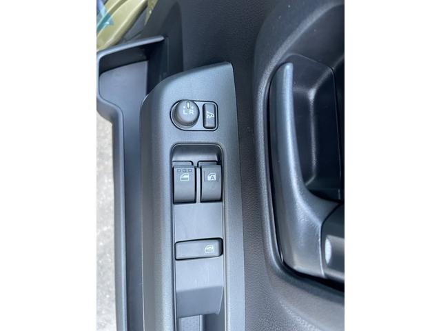 ハイゼットカーゴ デッキバンＧ　４ＷＤ　キ―フリー　ＬＥＤヘッドライト　ＬＥＤフォグランプ　両側パワースライドドア　ボディ同色フロント・リアバンパー　オーディオレス　スマアシ（22枚目）