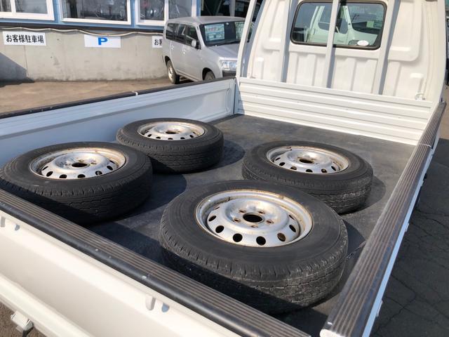 バネットトラック スーパーローＤＸ　４ＷＤ　パワステ　エアコン　三方開　平ボディ　夏タイヤ積込み（15枚目）