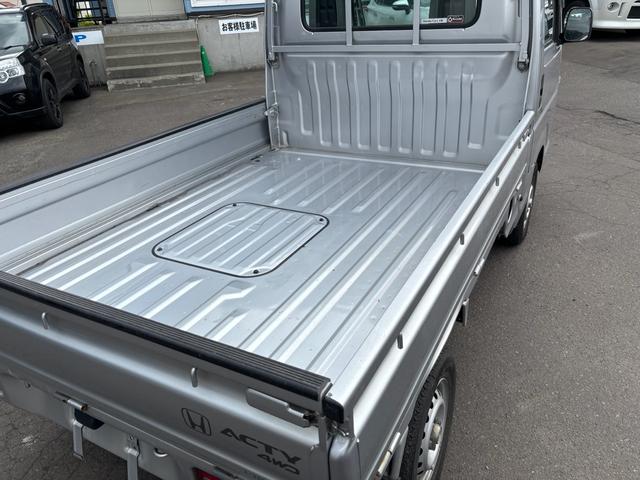 アクティトラック 　荷台作業灯　エアコン　パワステ　パワーウィンドウ　４ＷＤ（17枚目）