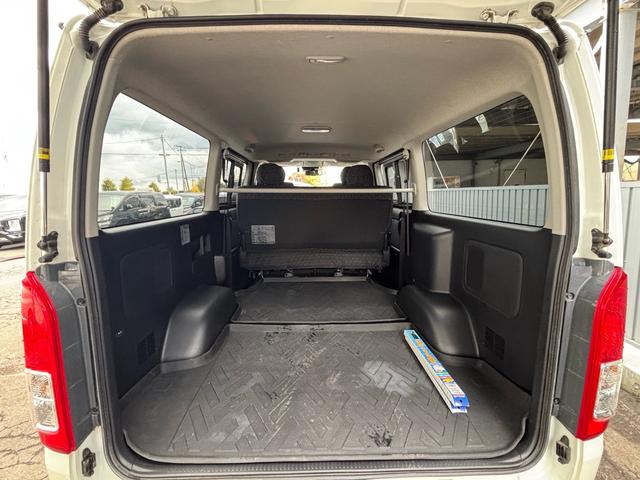 ハイエースバン ロングスーパーＧＬ　社外ナビ　バックカメラ　自動防眩インナーミラー　ＥＴＣ　両側スライドドア　冬タイヤ積込　４ＷＤ（22枚目）