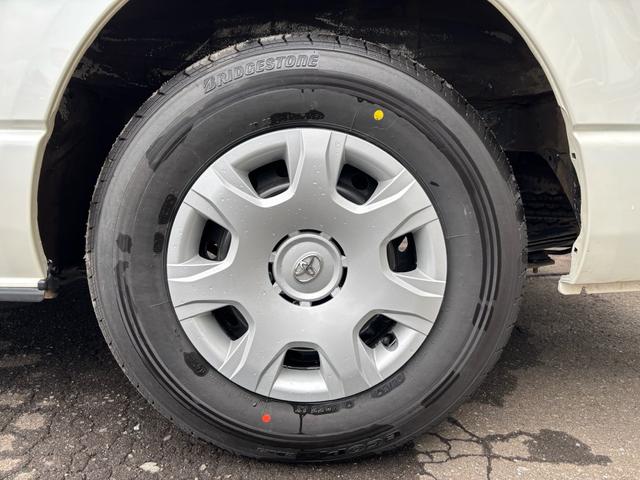 ハイエースバン ロングスーパーＧＬ　社外ナビ　バックカメラ　自動防眩インナーミラー　ＥＴＣ　両側スライドドア　冬タイヤ積込　４ＷＤ（24枚目）