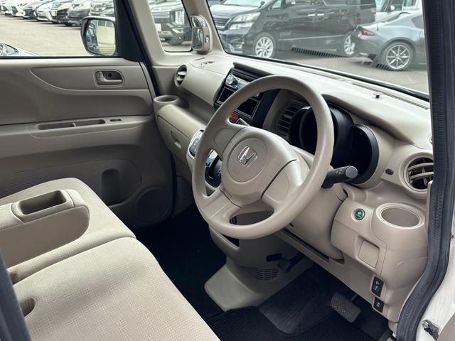 N-BOX G 4WD エアコン パワステ パワーウィンドウ 前席シートヒーター(17枚目)