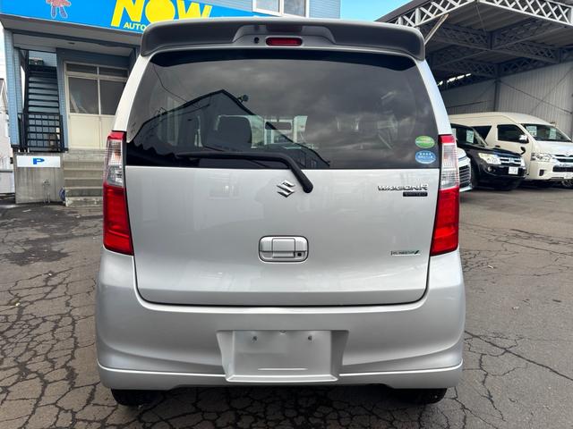 ワゴンＲ ＦＸリミテッド　４ＷＤ　ＡＢＳ　スマートキー　シートヒーター　エアコン　パワステ　パワーウィンドウ（5枚目）