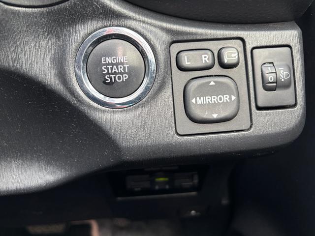 ヴィッツ Ｆ　シエル　４ＷＤ　ＡＢＳ　スマートキー　エアコン　パワステ　パワーウィンドウ　ＥＴＣ（10枚目）