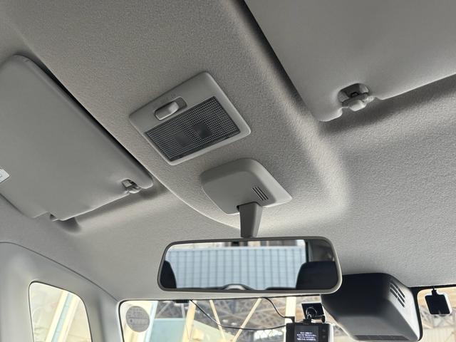 スペーシア ハイブリッドＧ　４ＷＤ　社外ナビ　ＥＴＣ　シートヒーター　スマートキー　ＡＢＳ　夏タイヤ積込（18枚目）