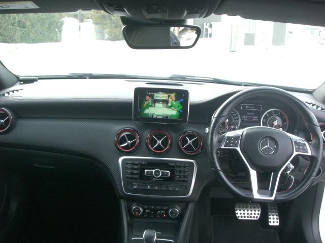 Ａクラス Ａ４５　ＡＭＧ　４マチック　純正ナビ　バックカメラ　ＥＴＣ　黒革シート　パワーシート　シートヒーター　ブラインドスポット（2枚目）