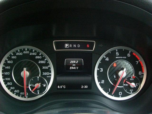 Ａクラス Ａ４５　ＡＭＧ　４マチック　純正ナビ　バックカメラ　ＥＴＣ　黒革シート　パワーシート　シートヒーター　ブラインドスポット（8枚目）