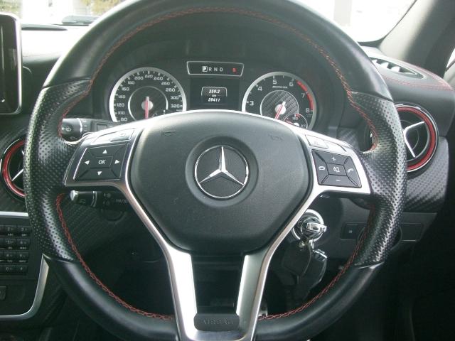 Ａクラス Ａ４５　ＡＭＧ　４マチック　純正ナビ　バックカメラ　ＥＴＣ　黒革シート　パワーシート　シートヒーター　ブラインドスポット（10枚目）