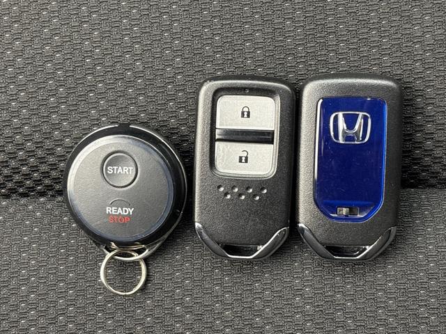 ヴェゼル ハイブリッドＸ・ホンダセンシング　純正ナビ　バックカメラ　ＥＴＣ　エンジンスターター　ドラレコ（16枚目）