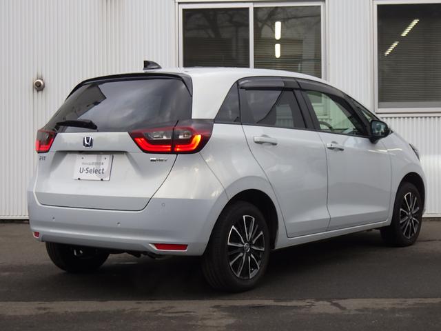 フィット ｅ：ＨＥＶホーム　ワンオーナー　ＬＥＤヘッドライト　クルーズコントロール　純正ナビ　バックカメラ　エンジンスターター　ドライブレコーダー（2枚目）