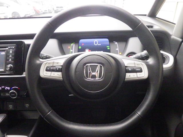 フィット ｅ：ＨＥＶホーム　ワンオーナー　ＬＥＤヘッドライト　クルーズコントロール　純正ナビ　バックカメラ　エンジンスターター　ドライブレコーダー（23枚目）