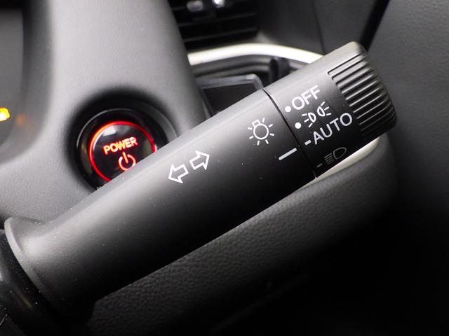 フィット ｅ：ＨＥＶホーム　ワンオーナー　ＬＥＤヘッドライト　クルーズコントロール　純正ナビ　バックカメラ　エンジンスターター　ドライブレコーダー（27枚目）