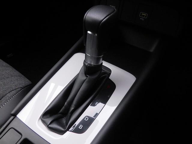 フィット ｅ：ＨＥＶホーム　ワンオーナー　ＬＥＤヘッドライト　クルーズコントロール　純正ナビ　バックカメラ　エンジンスターター　ドライブレコーダー（31枚目）