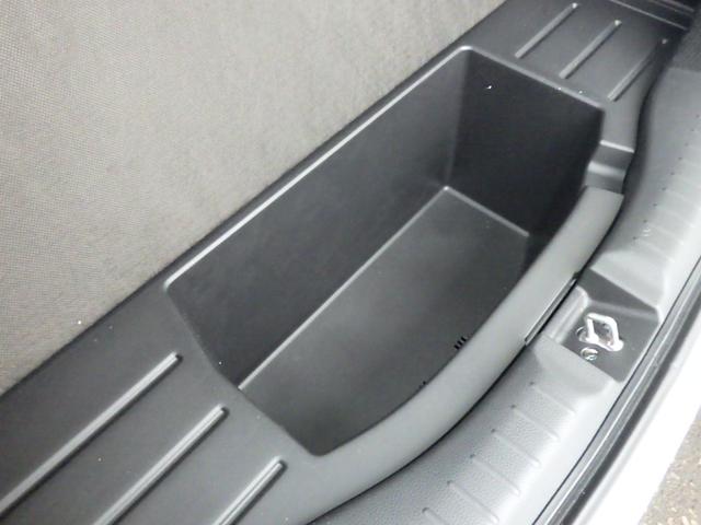 フィット ｅ：ＨＥＶホーム　ワンオーナー　ＬＥＤヘッドライト　クルーズコントロール　純正ナビ　バックカメラ　エンジンスターター　ドライブレコーダー（41枚目）