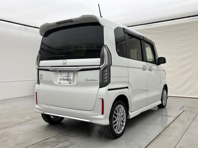 Ｎ－ＢＯＸカスタム Ｌターボ　クルーズコントロール　シートヒーター　パドルシフト　エンジンスターター　純正ナビ　バックカメラ　ＥＴＣ（4枚目）