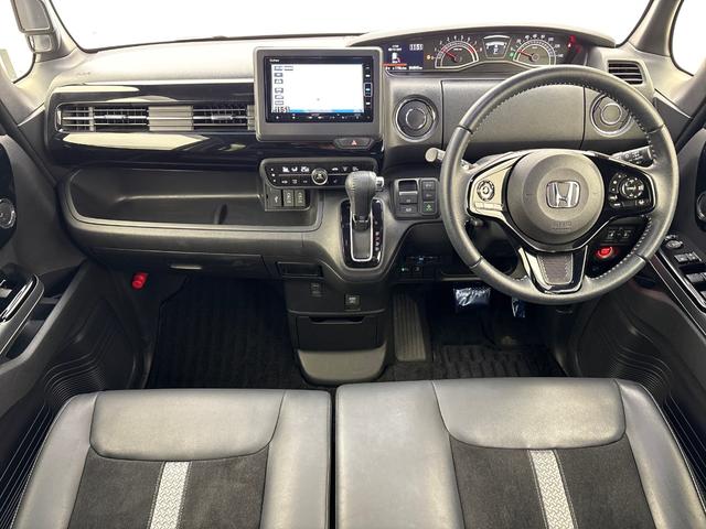 Ｎ－ＢＯＸカスタム Ｌターボ　クルーズコントロール　シートヒーター　パドルシフト　エンジンスターター　純正ナビ　バックカメラ　ＥＴＣ（7枚目）