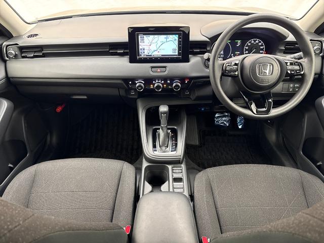 ヴェゼル ｅ：ＨＥＶＸ　４ＷＤ　ディーラーオプションナビ　リアカメラ　ドライブレコーダー　ＣＤ　ブルートゥース　ＵＳＢ　ＬＥＤヘッドライト　ホンダセンシング（7枚目）