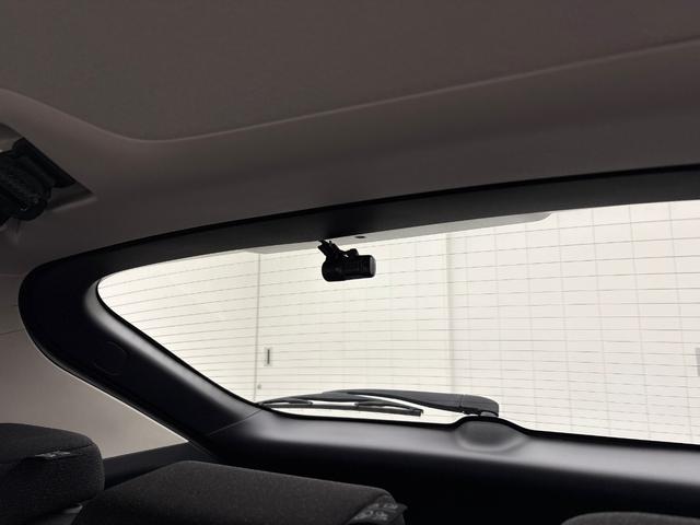 ヴェゼル ｅ：ＨＥＶＸ　４ＷＤ　ディーラーオプションナビ　リアカメラ　ドライブレコーダー　ＣＤ　ブルートゥース　ＵＳＢ　ＬＥＤヘッドライト　ホンダセンシング（24枚目）