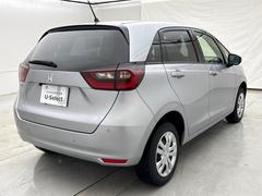 ���⳰���Ȥ�ˡ���Ź��Ǥ�Υ����åդ������������ǫ���᤭�򤫤��Ƥ���ޤ��� 3