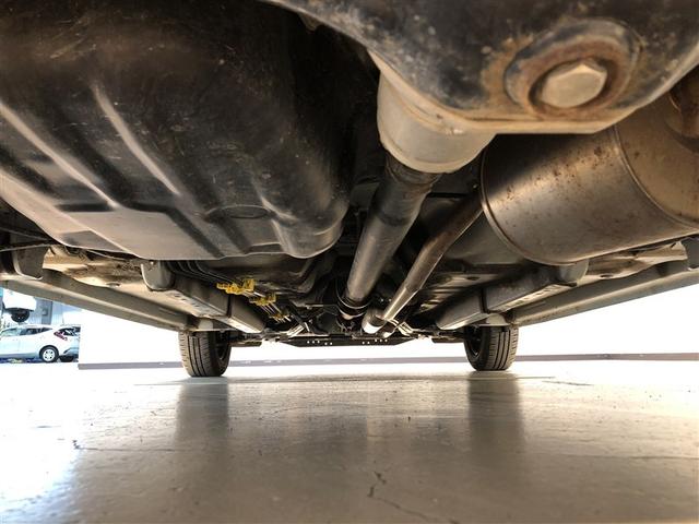 ピクシスエポック X SAIII 誤発進抑制機能 横滑防止装置 キーレスエントリー LEDヘッドライト ETC アイドリングストップ 4WD ナビ バックカメラ ABS エアコン Wエアバック メモリーナビ(9枚目)