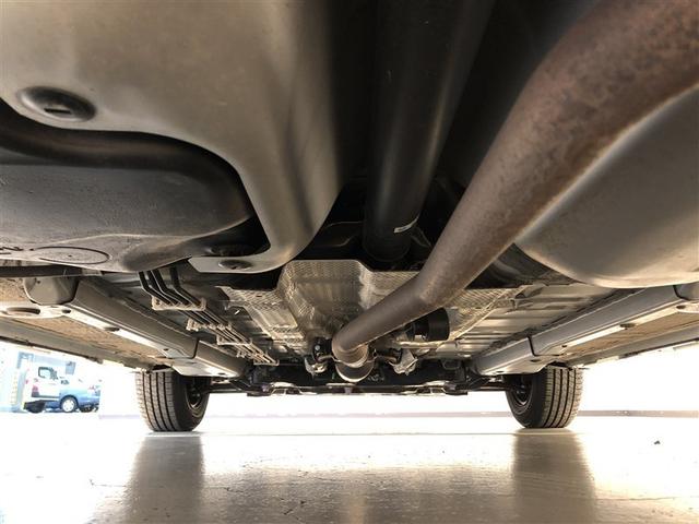 ヤリス X 追突防止装置 フルセグTV VSC スマートキー&プッシュスタート イモビライザー 寒冷地仕様 Bカメラ マニュアルエアコン ETC付 Aクルコン アイドリングストップ レンタアップ 4WD ABS(9枚目)