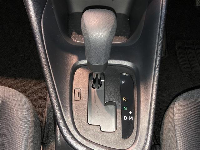 ヤリス X 追突防止装置 フルセグTV VSC スマートキー&プッシュスタート イモビライザー 寒冷地仕様 Bカメラ マニュアルエアコン ETC付 Aクルコン アイドリングストップ レンタアップ 4WD ABS(18枚目)