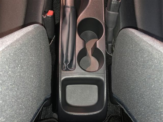 ヤリス X 追突防止装置 フルセグTV VSC スマートキー&プッシュスタート イモビライザー 寒冷地仕様 Bカメラ マニュアルエアコン ETC付 Aクルコン アイドリングストップ レンタアップ 4WD ABS(31枚目)