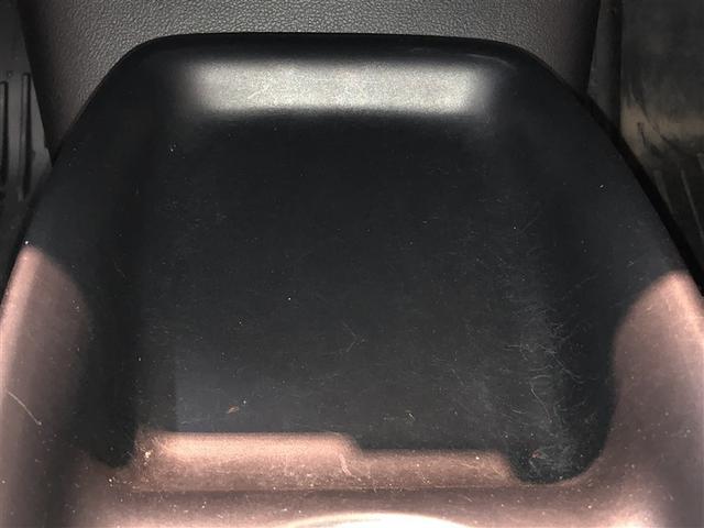 プリウス S 4wd ワンセグTV エアコン LEDヘッドライト ETC車載器 盗難防止システム メモリナビ パワーステアリング カーテンエアバック ABS エアバッグ スマートキー キーレスエントリー AUX(25枚目)