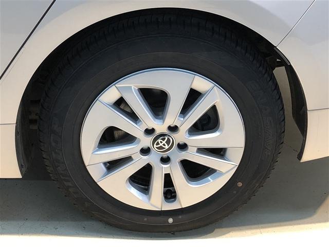 プリウス S 4wd ワンセグTV エアコン LEDヘッドライト ETC車載器 盗難防止システム メモリナビ パワーステアリング カーテンエアバック ABS エアバッグ スマートキー キーレスエントリー AUX(32枚目)