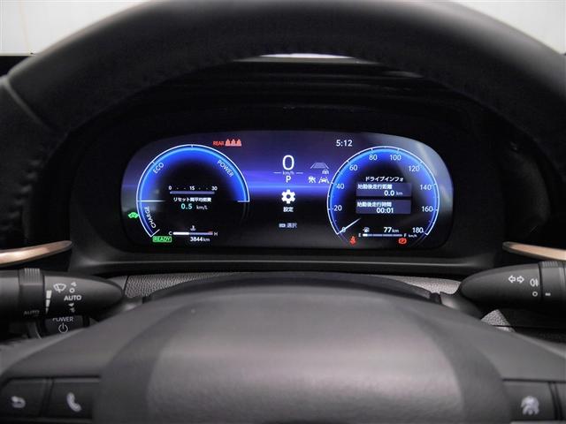 クラウンクロスオーバー Ｇ　レザーパッケージ　ＬＥＤヘッドライト　衝突被害軽減ブレーキ　ＡＣ１００Ｖ電源　地デジ　電動シート　オートクルーズコントロール　バックモニター　盗難防止システム　ＥＴＣ　　４ＷＤ　横滑り防止機能（7枚目）