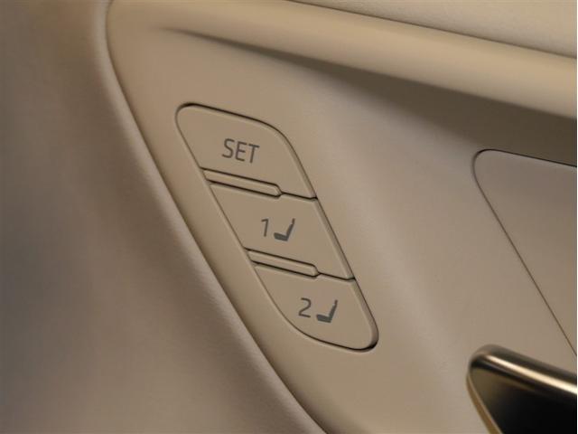 クラウンクロスオーバー Ｇ　レザーパッケージ　ＬＥＤヘッドライト　衝突被害軽減ブレーキ　ＡＣ１００Ｖ電源　地デジ　電動シート　オートクルーズコントロール　バックモニター　盗難防止システム　ＥＴＣ　　４ＷＤ　横滑り防止機能（13枚目）