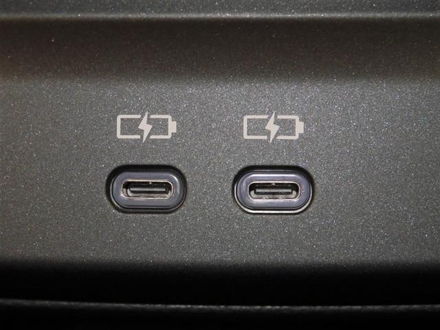 クラウンクロスオーバー Ｇ　レザーパッケージ　ＬＥＤヘッドライト　衝突被害軽減ブレーキ　ＡＣ１００Ｖ電源　地デジ　電動シート　オートクルーズコントロール　バックモニター　盗難防止システム　ＥＴＣ　　４ＷＤ　横滑り防止機能（27枚目）