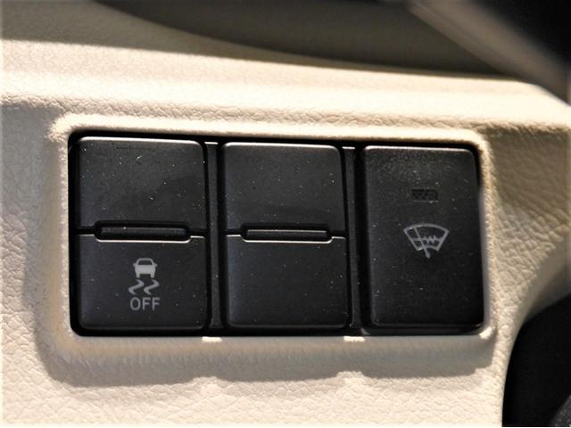 シエンタ G 衝突被害軽減 ウォークスルー VSC リアカメラ デュアルパワースライドドア メディアプレイヤー接続 4WD車 キーフリーシステム AAC パワーウインドウ ナビ&TV ETC車載器 寒冷地 ABS(18枚目)